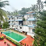 Muffys Pool Apartment