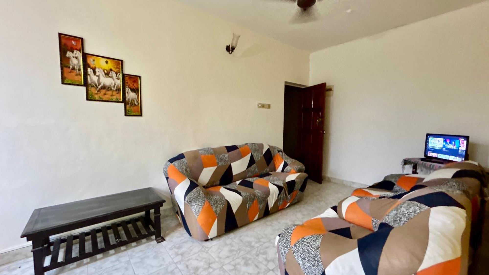 Muffys Pool Apartment Baga