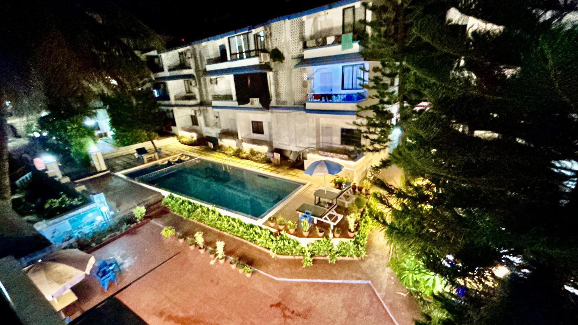 Muffys Pool * Baga